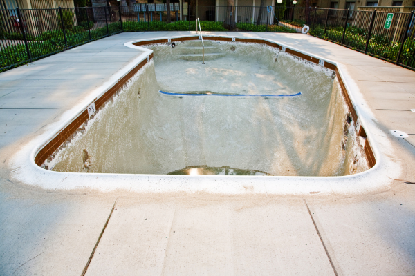 teste de estanqueidade em piscina