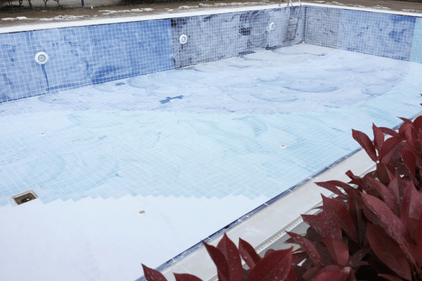 teste de estanqueidade em piscina